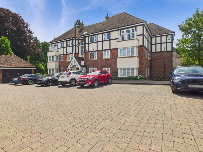 Images for Beaconsfield, Buckinghamshire EAID:2640919782 BID:BEA