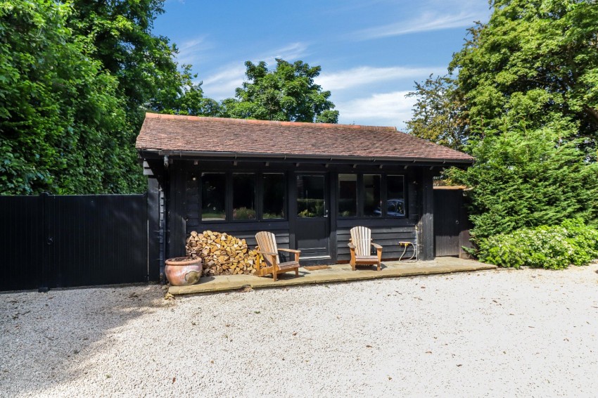 Images for Chalfont St Giles EAID:2640919782 BID:BEA