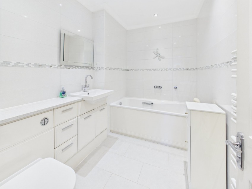 Images for Beaconsfield, Buckinghamshire EAID:2640919782 BID:BEA