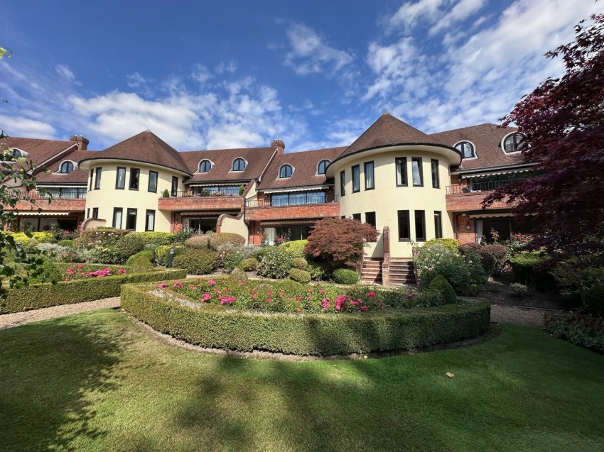 Images for Knotty Green, Beaconsfield, Buckinghamshire EAID:2640919782 BID:BEA