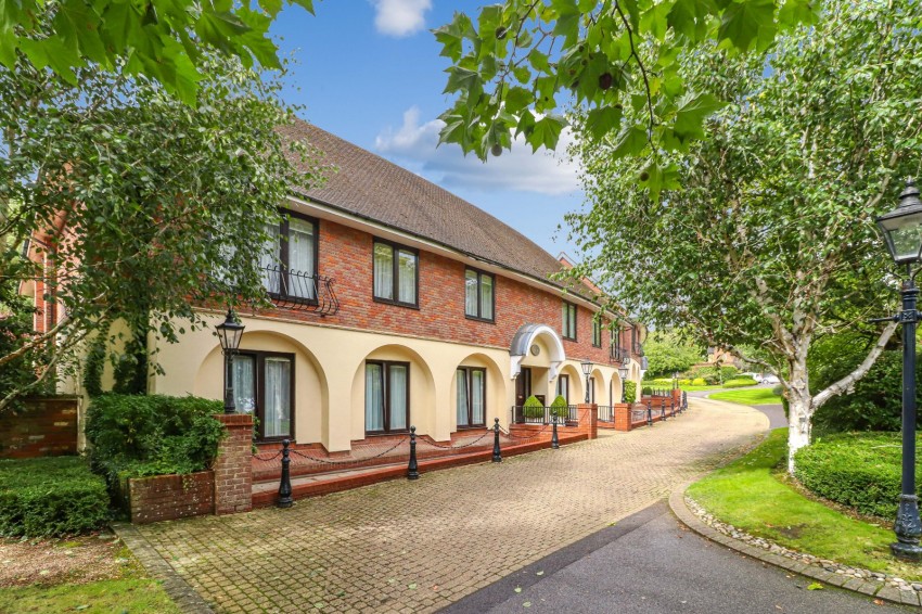 Images for Knotty Green, Beaconsfield, Buckinghamshire EAID:2640919782 BID:BEA