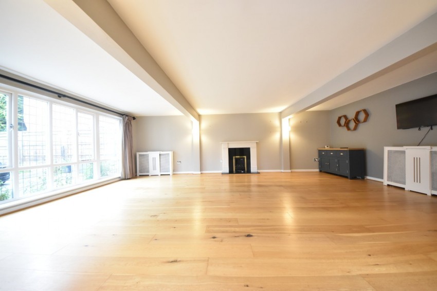 Images for Farnham Royal, Buckinghamshire EAID:2640919782 BID:BEA