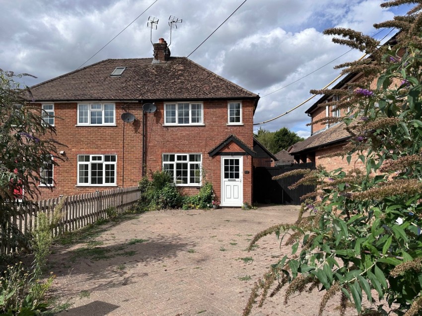 Images for Holmer Green, High Wycombe, Buckinghamshire EAID:2640919782 BID:BEA