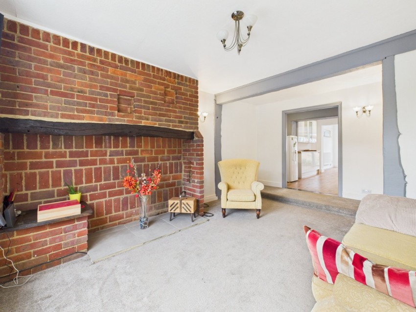 Images for Holmer Green, High Wycombe, Buckinghamshire EAID:2640919782 BID:BEA