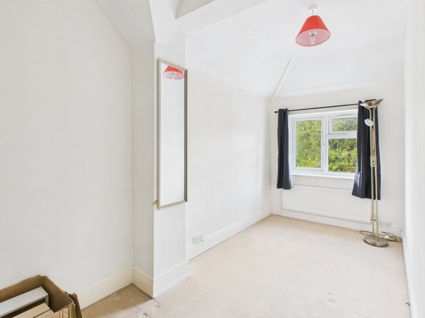 Images for Holmer Green, High Wycombe, Buckinghamshire EAID:2640919782 BID:BEA