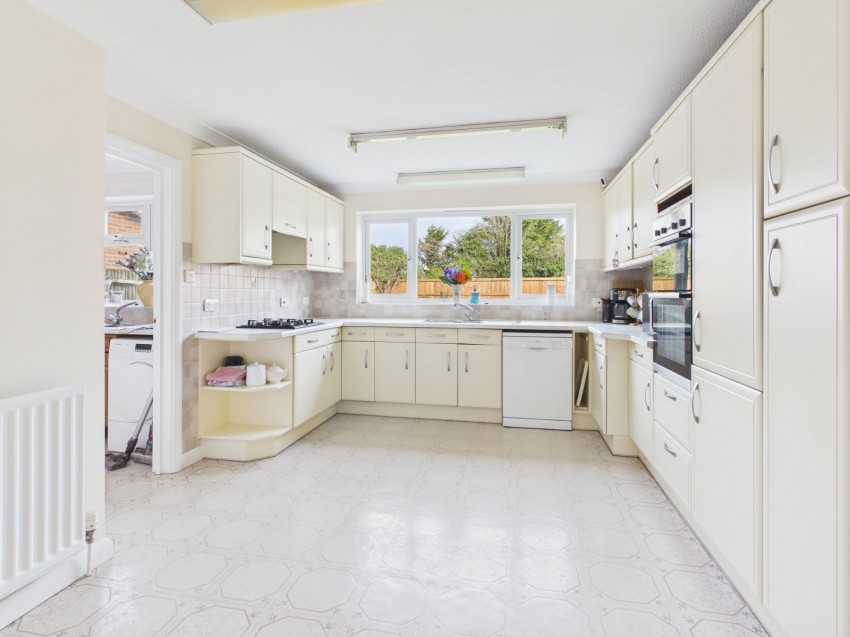 Images for Beaconsfield, Buckinghamshire EAID:2640919782 BID:BEA