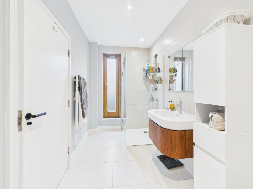 Images for Taplow, Maidenhead, Buckinghamshire EAID:2640919782 BID:BEA