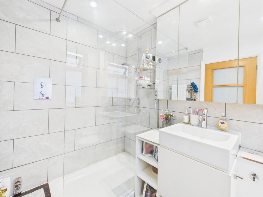 Images for Penn EAID:2640919782 BID:BEA