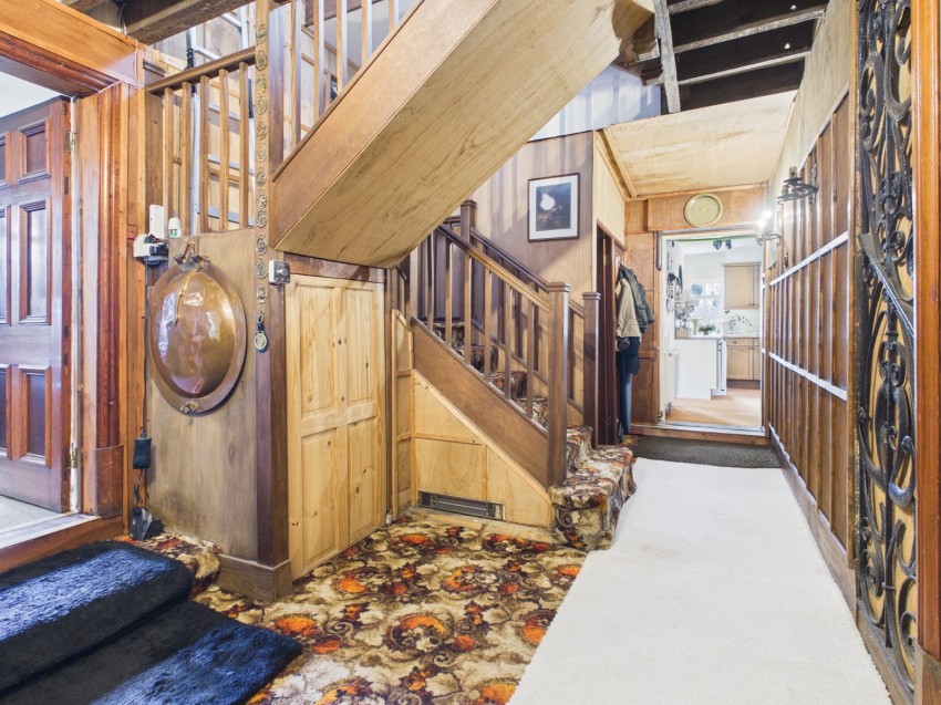 Images for off Grange Drive, Wooburn Green, Buckinghamshire EAID:2640919782 BID:BEA