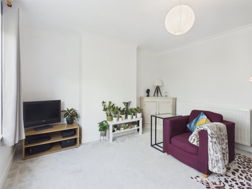 Images for Farnham Common, Buckinghamshire, The Broadway EAID:2640919782 BID:BEA