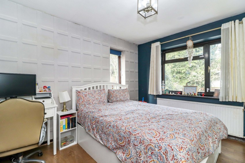 Images for High Wycombe EAID:2640919782 BID:BEA