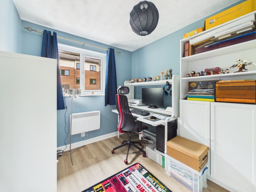 Images for High Wycombe EAID:2640919782 BID:BEA