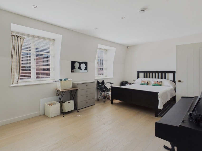 Images for Beaconsfield EAID:2640919782 BID:BEL