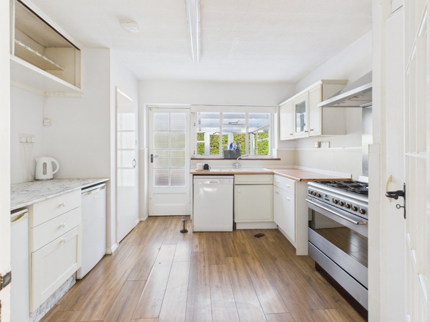 Images for Jordans Way, Jordans, Beaconsfield, Buckinghamshire EAID:2640919782 BID:BEL
