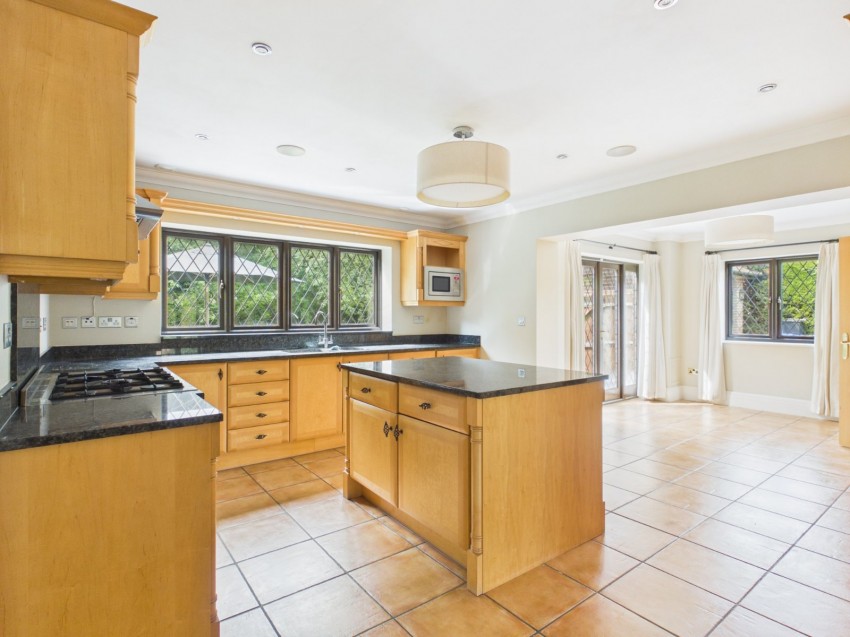Images for Beaconsfield EAID:2640919782 BID:BEL
