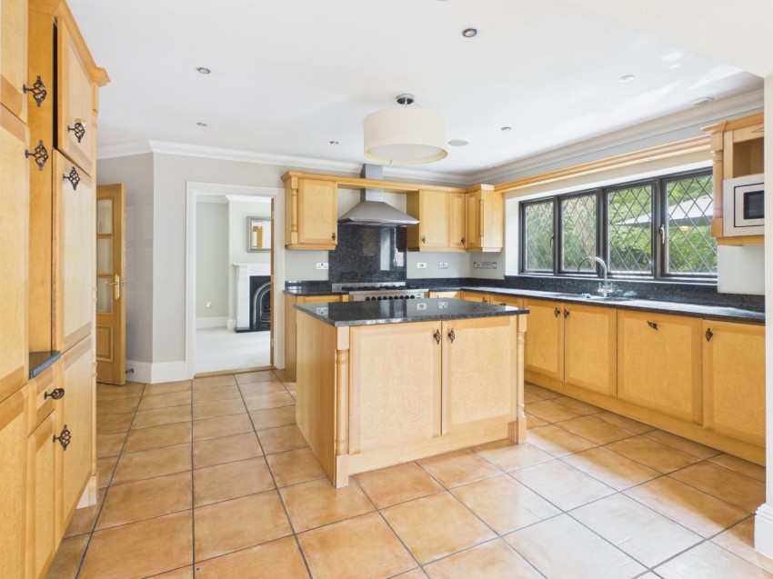 Images for Beaconsfield EAID:2640919782 BID:BEL