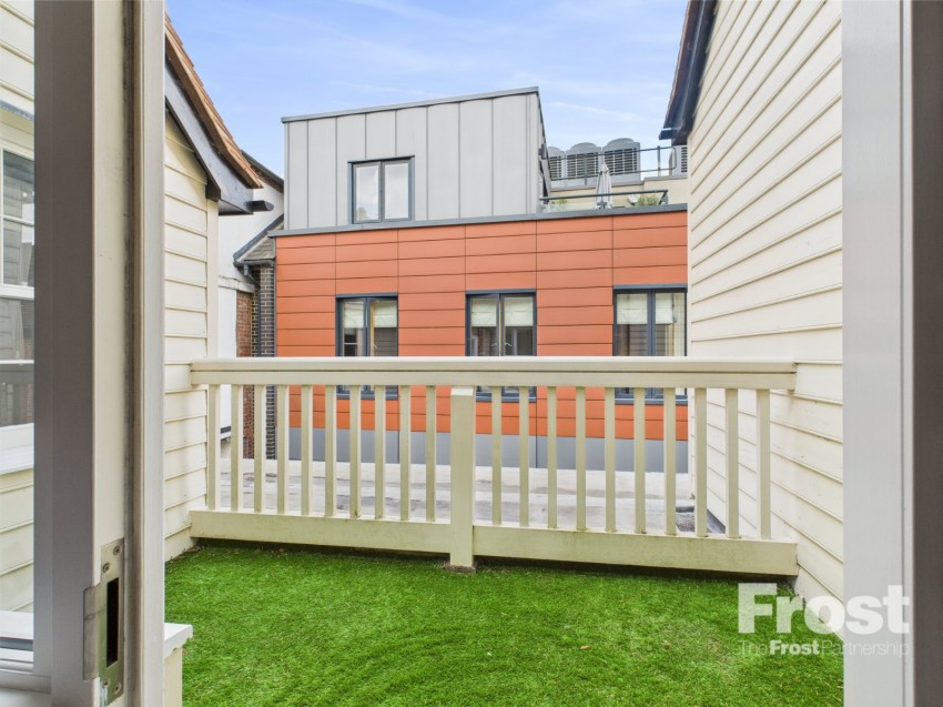 Images for Beaconsfield EAID:2640919782 BID:BEL