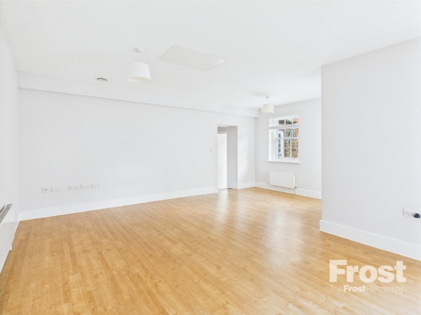 Images for Beaconsfield EAID:2640919782 BID:BEL