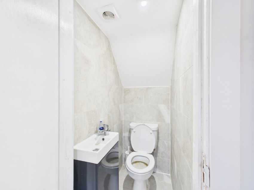 Images for Beaconsfield EAID:2640919782 BID:BEL