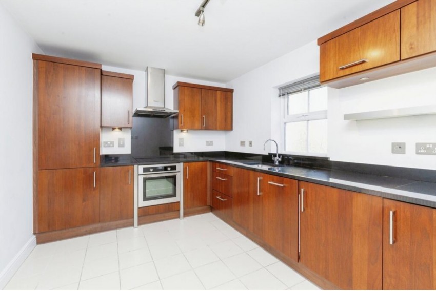 Images for Farnham Common, Slough EAID:2640919782 BID:BEL