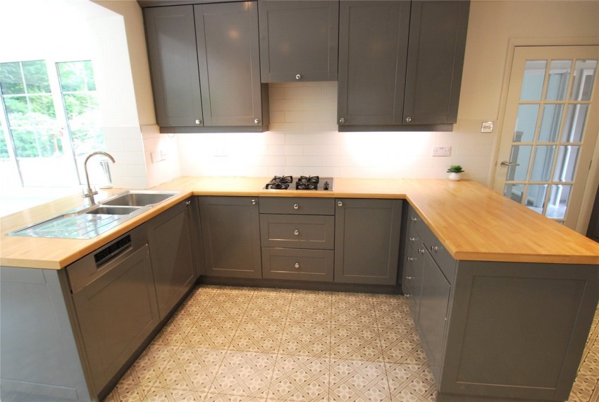 Images for Beaconsfield EAID:2640919782 BID:BEL