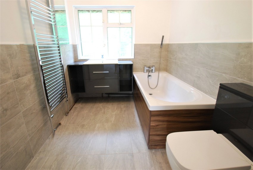 Images for Beaconsfield EAID:2640919782 BID:BEL