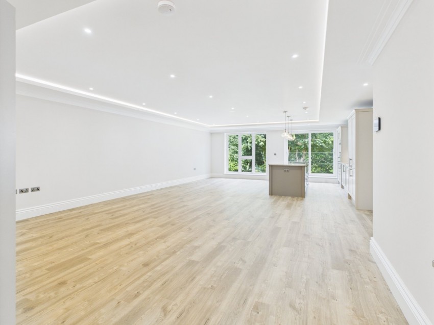 Images for Beaconsfield EAID:2640919782 BID:BEL