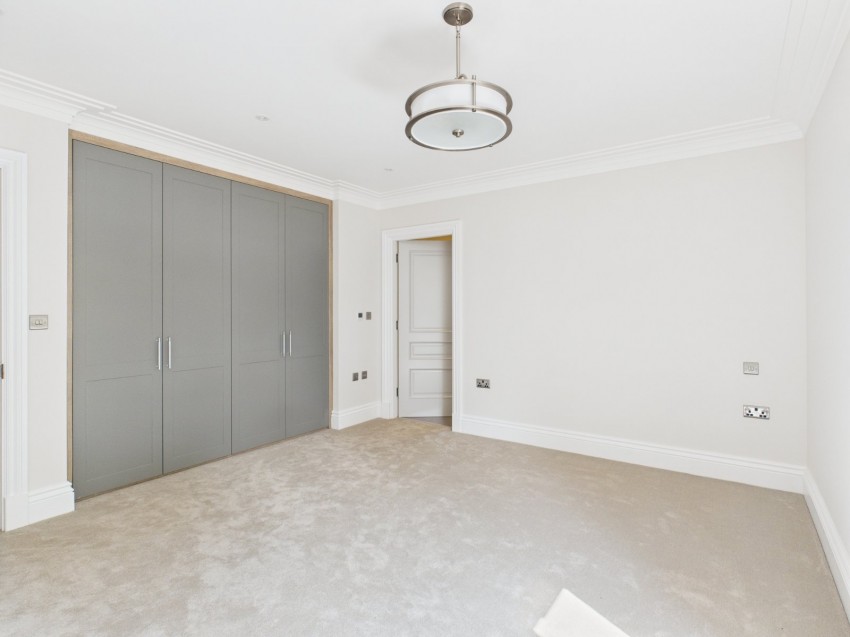 Images for Beaconsfield EAID:2640919782 BID:BEL