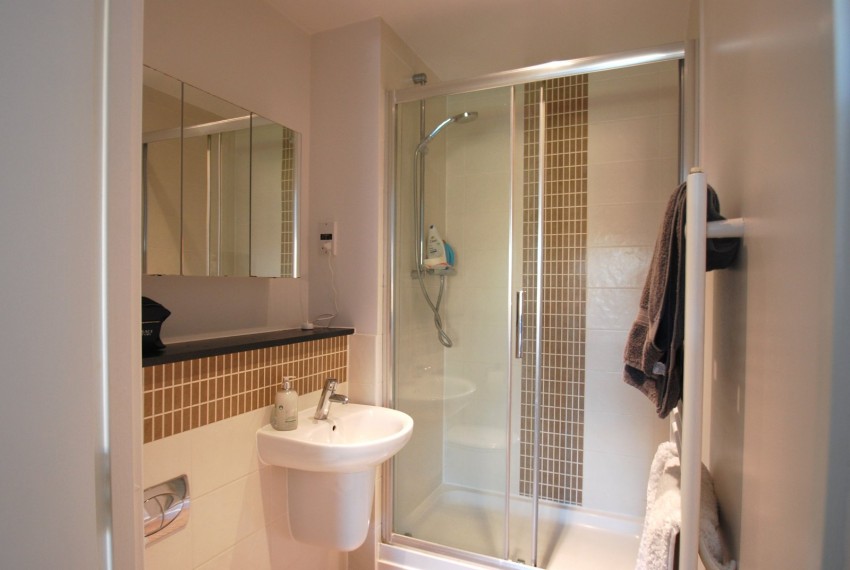 Images for Wooburn Green, High Wycombe, Buckinghamshire EAID:2640919782 BID:BEL