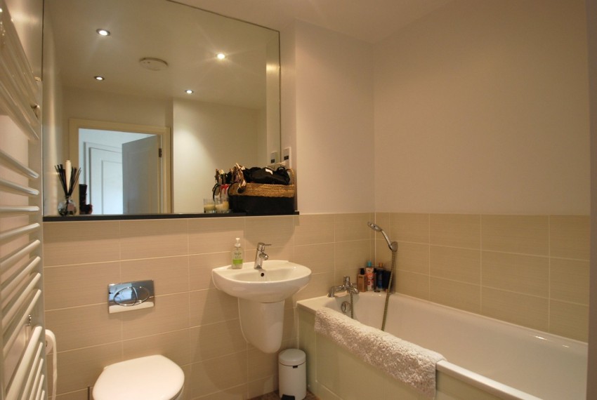 Images for Wooburn Green, High Wycombe, Buckinghamshire EAID:2640919782 BID:BEL