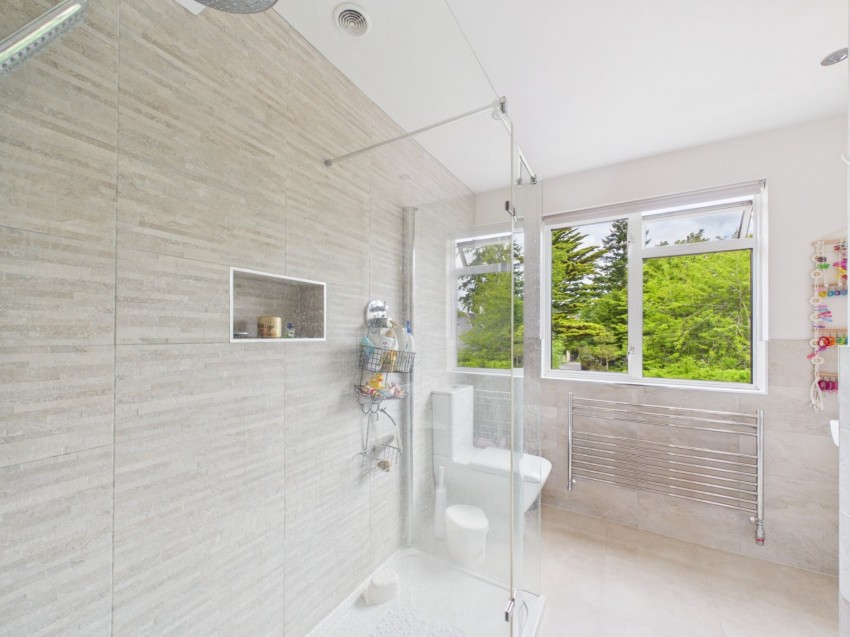 Images for Beaconsfield EAID:2640919782 BID:BEL