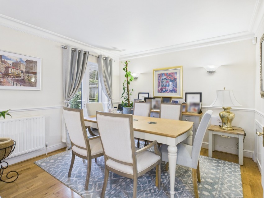 Images for Beaconsfield EAID:2640919782 BID:BEL