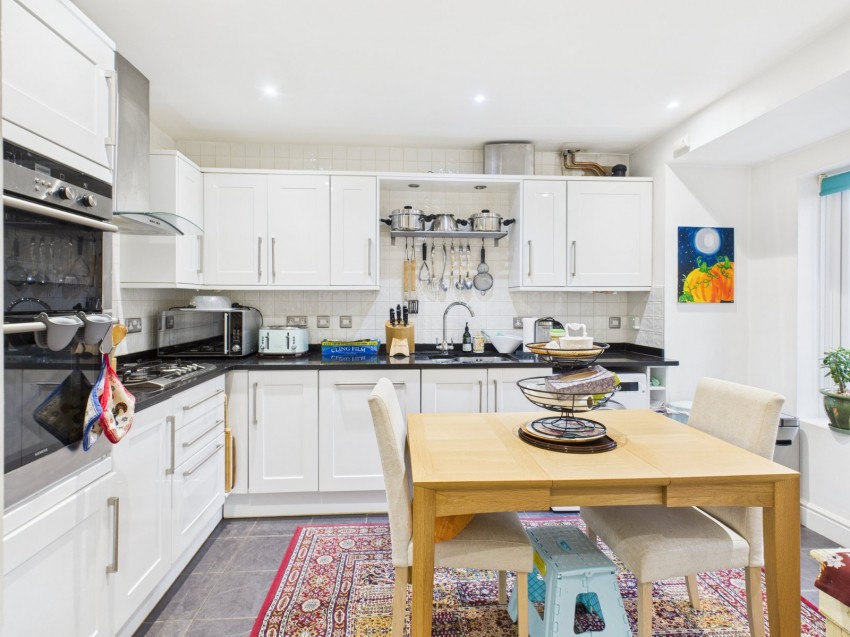 Images for Beaconsfield EAID:2640919782 BID:BEL