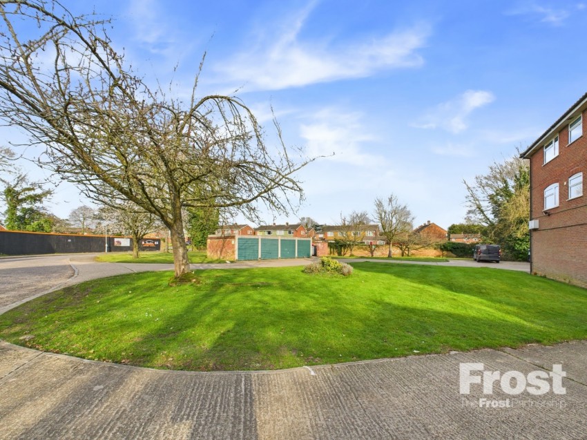 Images for Farnham Royal, Bucks EAID:2640919782 BID:BUL