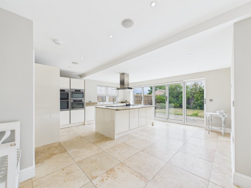 Images for Burnham, Bucks EAID:2640919782 BID:BUL