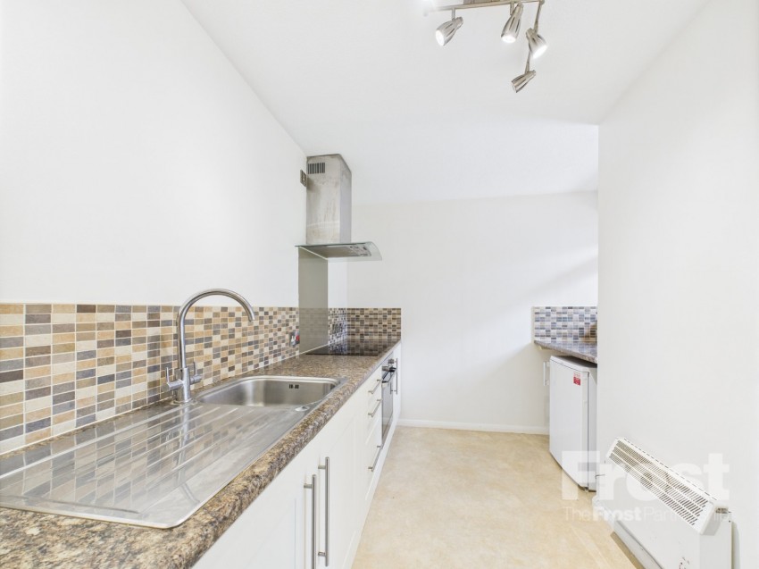 Images for Blackpond Lane, Farnham Royal, Bucks EAID:2640919782 BID:BUL