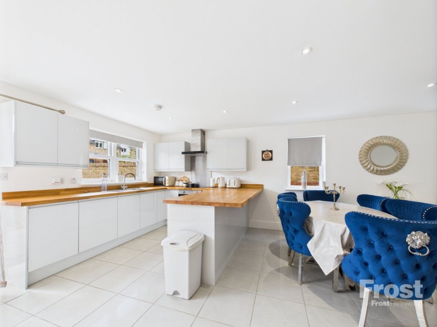 Images for Burnham, Bucks EAID:2640919782 BID:BUL