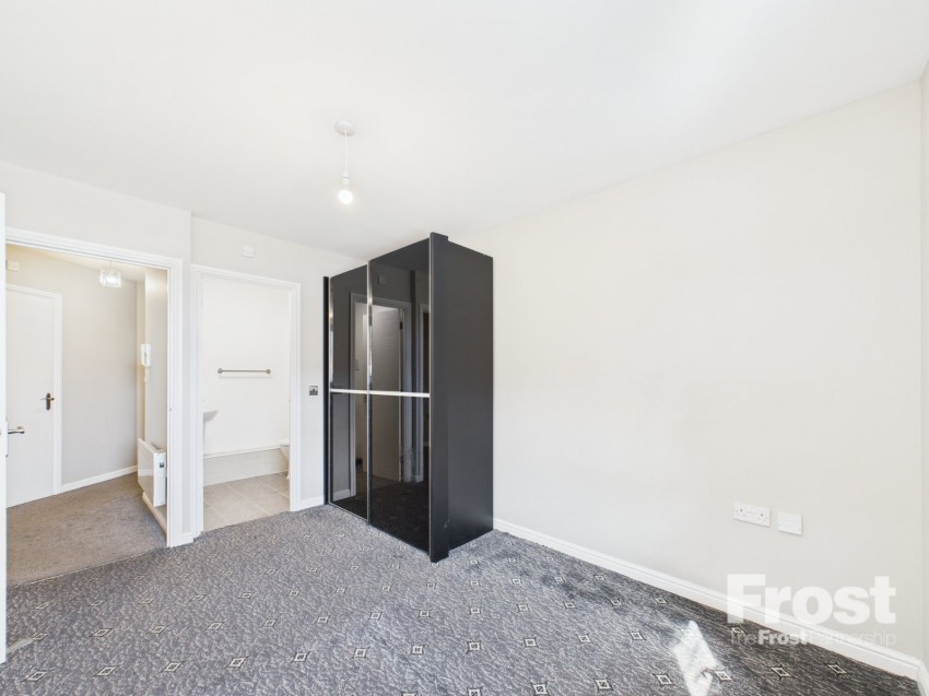 Images for Slough, Berkshire EAID:2640919782 BID:BUL