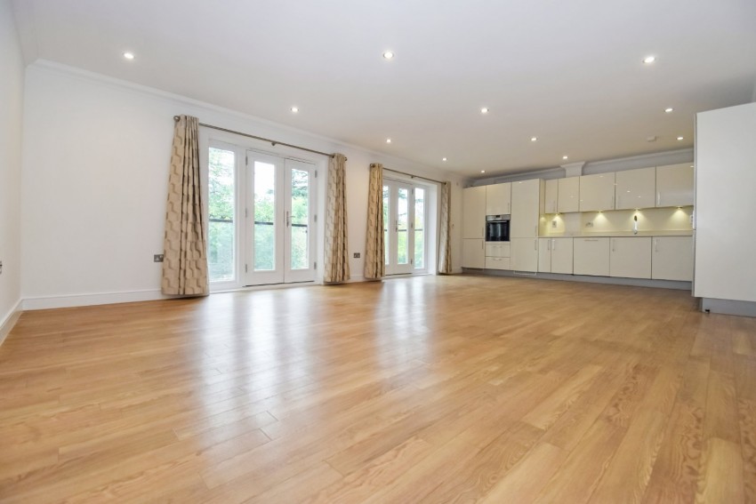 Images for Burnham, Buckinghamshire EAID:2640919782 BID:BUL