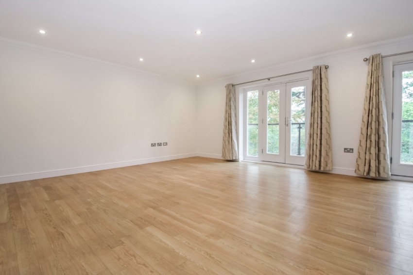 Images for Burnham, Buckinghamshire EAID:2640919782 BID:BUL