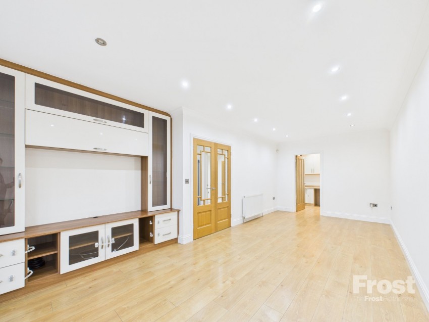 Images for Burnham, Buckinghamshire EAID:2640919782 BID:BUL