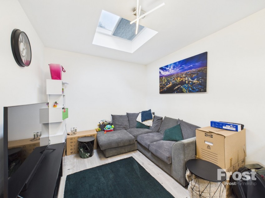 Images for Burnham, Slough, Buckinghamshire EAID:2640919782 BID:BUL