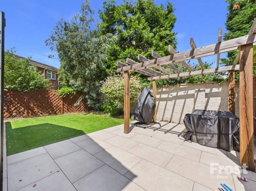 Images for Burnham, Slough, Buckinghamshire EAID:2640919782 BID:BUL
