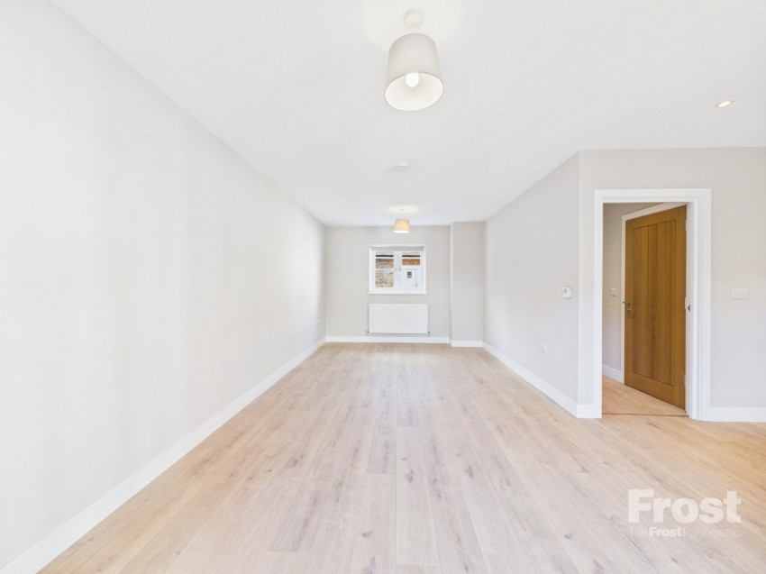 Images for High Street, 73A High Street, Burnham EAID:2640919782 BID:BUL