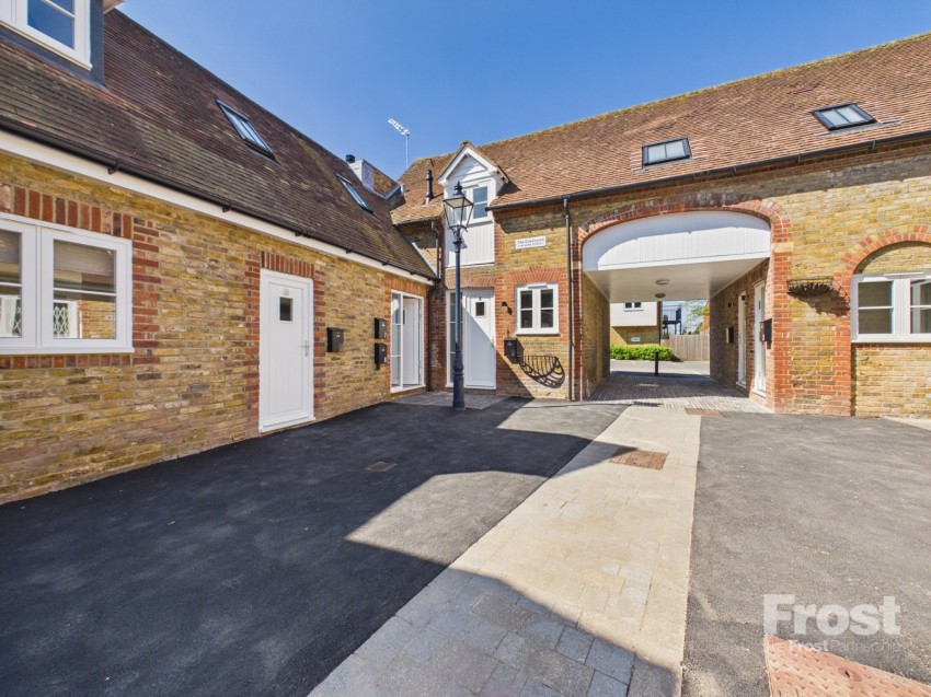 Images for High Street, 73A High Street, Burnham EAID:2640919782 BID:BUL