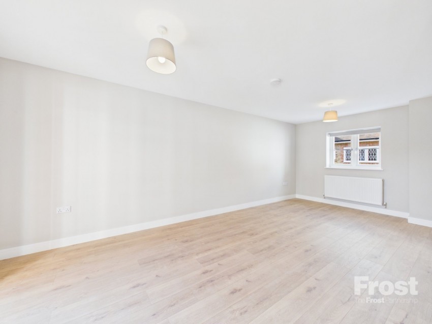 Images for High Street, 73a High Street, Burnham EAID:2640919782 BID:BUL