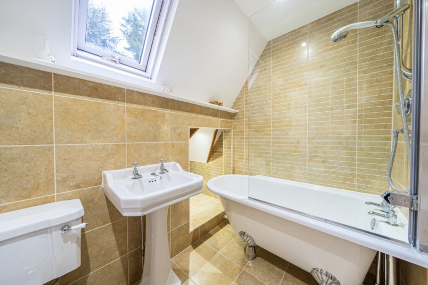 Images for Hitcham House, Hitcham Lane, Buckinghamshire EAID:2640919782 BID:BUR