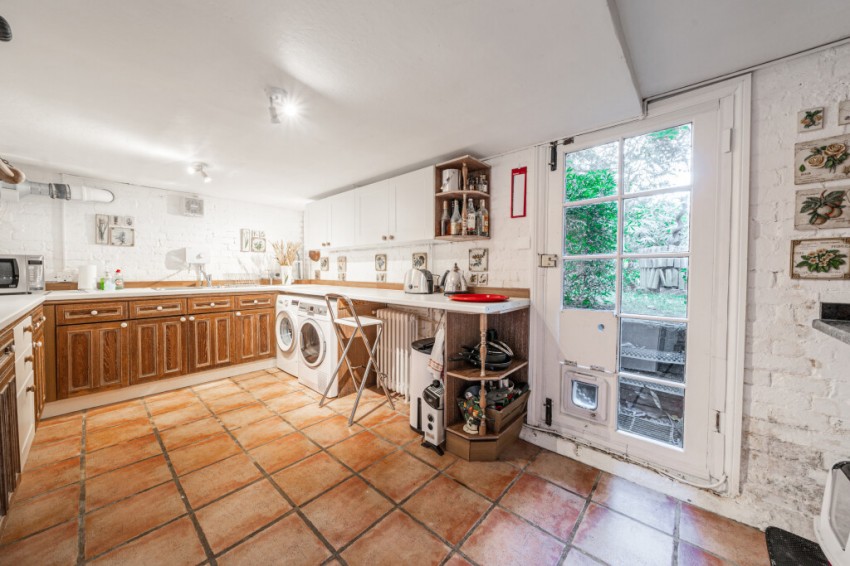 Images for Hitcham House, Hitcham Lane, Buckinghamshire EAID:2640919782 BID:BUR