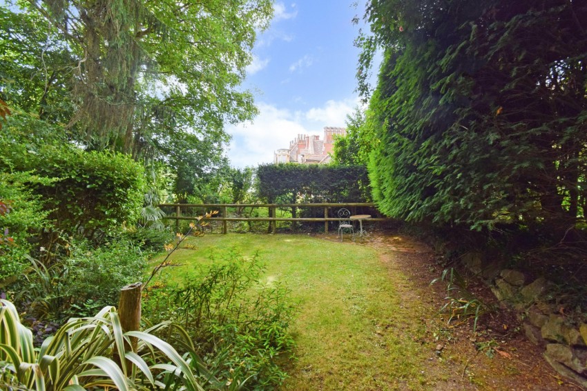 Images for Hitcham House, Hitcham Lane, Buckinghamshire EAID:2640919782 BID:BUR