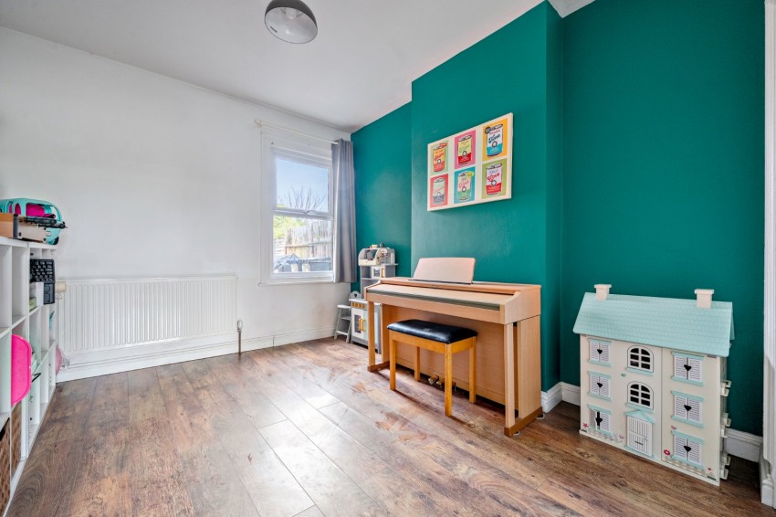 Images for Burnham EAID:2640919782 BID:BUR